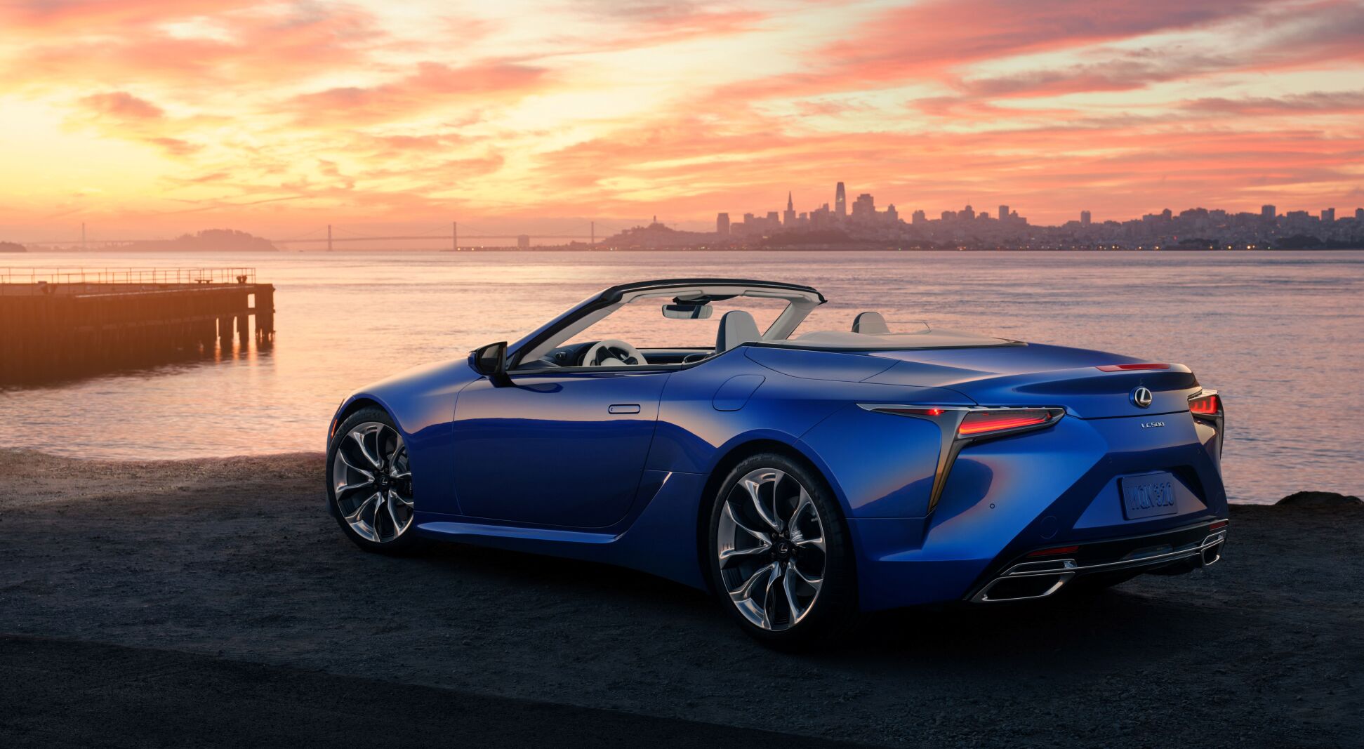 lexus2021lc500conv.0822b.jpg